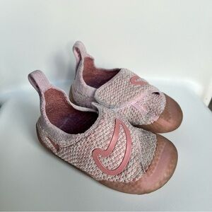 Nike Toddler Swoosh 1 Pink Knit Slip-On Sneakers